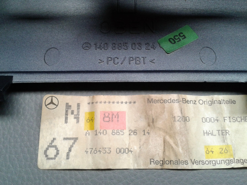 Klappe / Halterung für abnehmbare AHK C140 SEC A1408850324 A1408852814