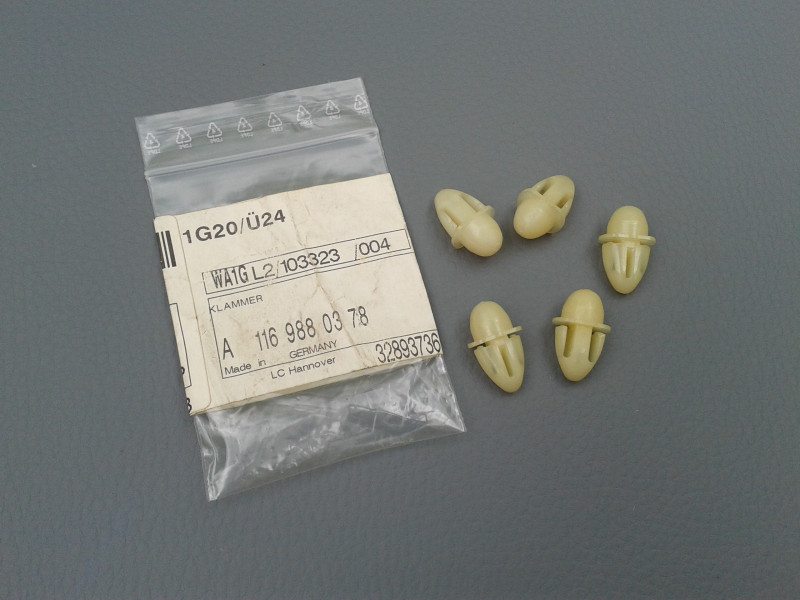 5x Clip / Klammer Verkleidung an Kotflügel W116 A1169880378 
