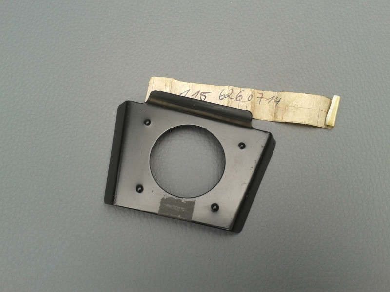 Halter an Vorderwand W114 W115 A1156260714 Halter an Vorderwand W114 W115 A1156260714