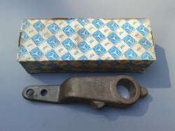 Hebel Bremsnachstellung links L LK 1113 1513 1418 A3604260611
