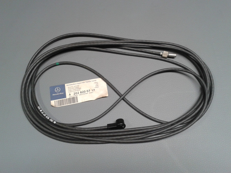 Antennenkabel W124 W202 W208 W210 W463 A2028200717