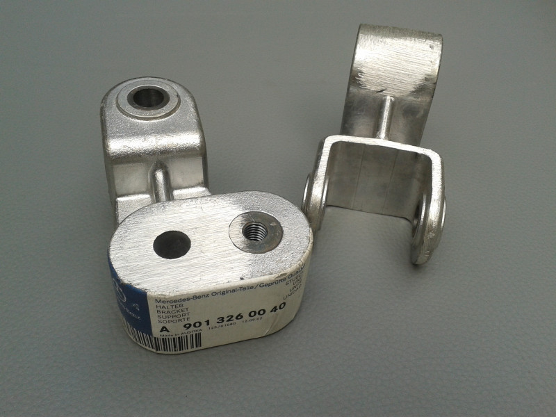 2x Halter für Stoßdämpfer hinten Sprinter Allrad W901 W902 W903 A9013260040