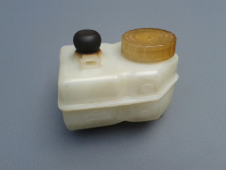 Bremsflüssigkeitsbehälter R107 W123 W114 W115 W116 A0014311402 A0014315502