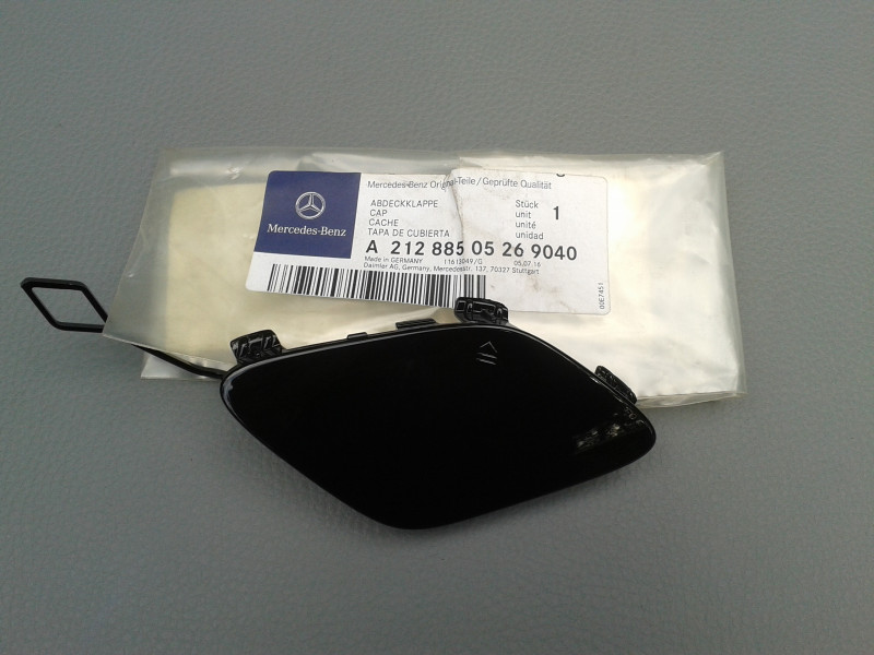 Abdeckkappe Abschleppöse vorne schwarz E-Klasse W212 A2128850526 9040