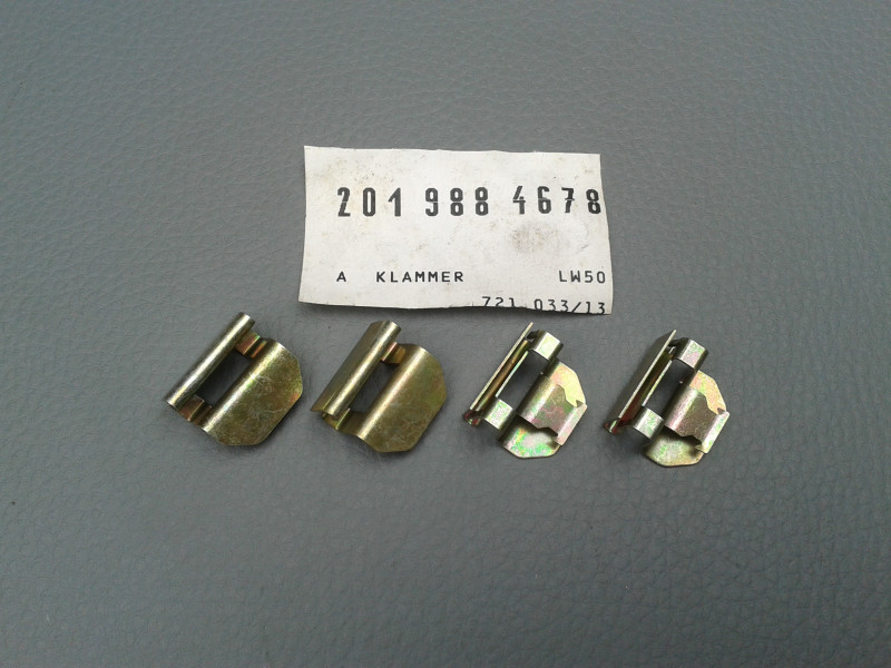 4x Klammer unten für Verkleidung B-Säule W201 W124 A2019884678 A1249888878