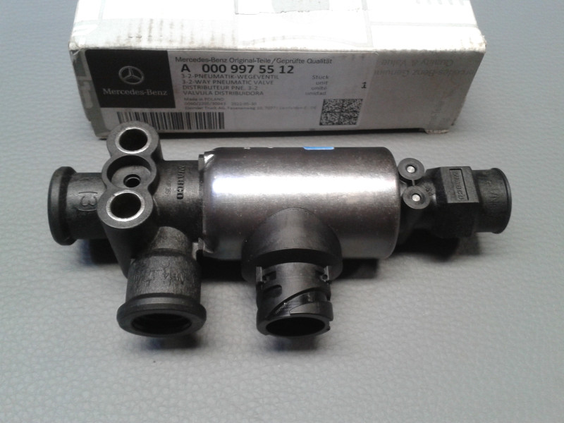 3/2 Wegeventil Magnetventil Unimog U300 U400 U500 W405 A0009975512