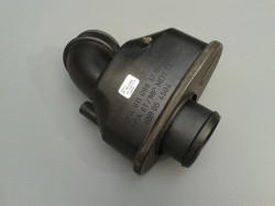 Ladeluftleitung Turbo an Krümmer C E 200 220 CDI W202 W210 A6110981207