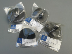 4x Stopfen / Abdeckung Wagenheberaufnahme CLK W208 A0029978486