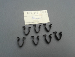 7x Klammer / Spreizklammer W128 W114 W115 W198 W461 A0009883878