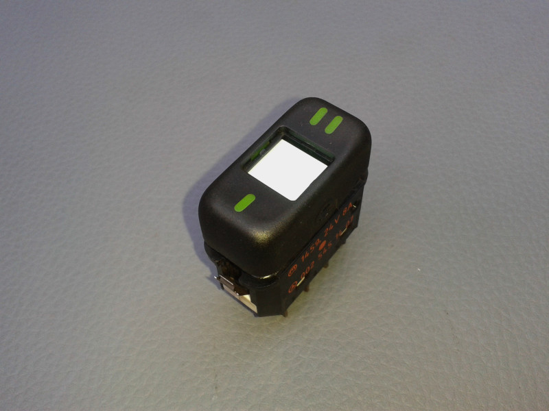 Schalter Sitzheizung, zweistufig 24V, NG Vario A0025451407 A0025457007
