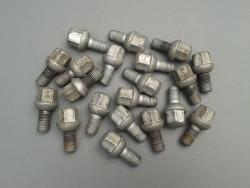 20 orig. Radschrauben für Stahlfelgen W126 W201 W124 R129 A0009904507