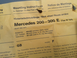 orig. Schmutzfänger hinten, weiß W124 Limousine