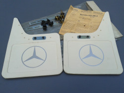 orig. Schmutzfänger hinten, weiß W123 Limousine