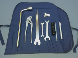 Bordwerkzeug R129 SL 2. Serie ab 6/98 A1295800003