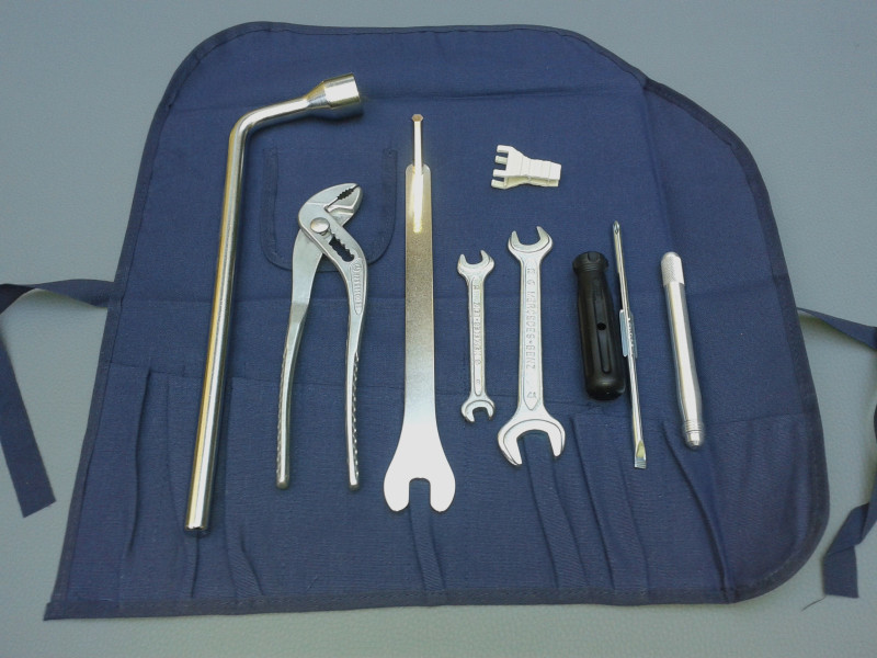 Bordwerkzeug R129 SL 2. Serie ab 6/98 A1295800003