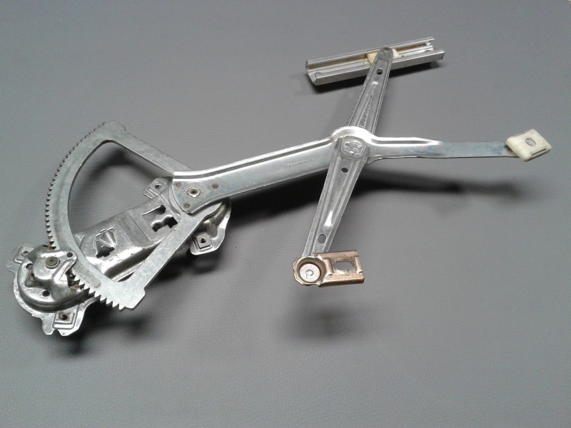 elektrischer Fensterheber vorne rechts W124 S124 A1247200446