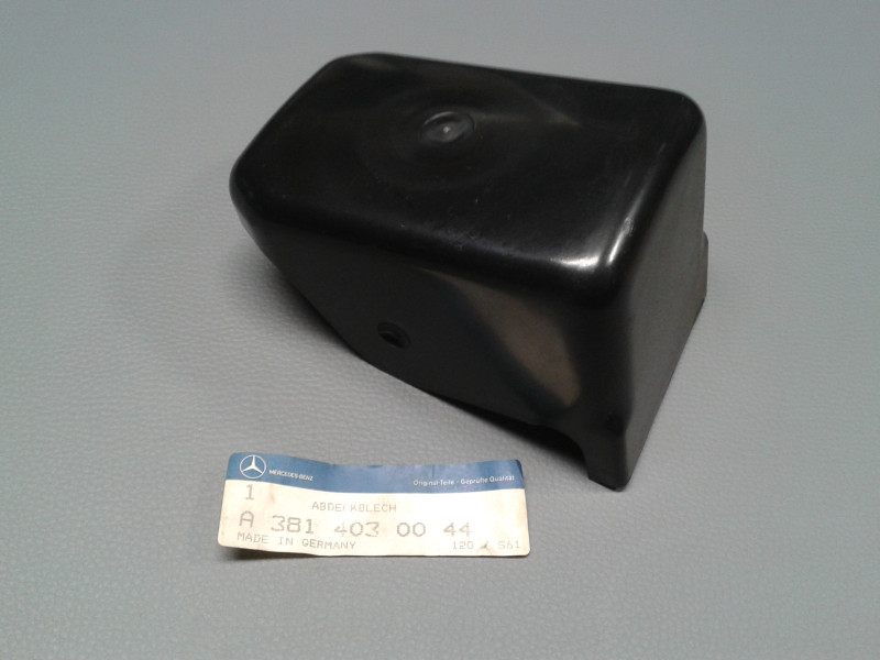 Abdeckung / Abdeckblech Reserveradheber NG A3814030044