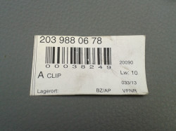 8x Clip / Klammer für Schwellerverkleidung oben C-Klasse W203 A2039880678