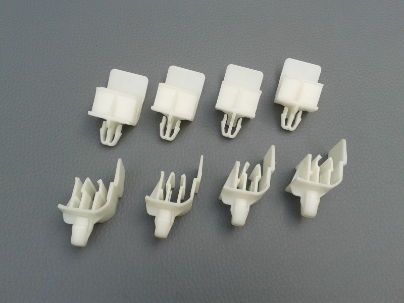 8x Clip / Klammer für Schwellerverkleidung oben C-Klasse W203 A2039880678