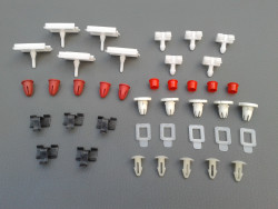 40 Clips Sacco Beplankung / Schweller W126 SE SEL SEC 2. Serie