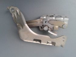 Scharnier für Motorhaube links GLC W253 EQC W293 A2538800128