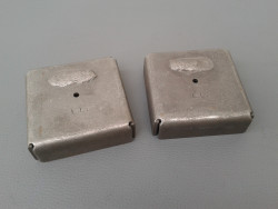 2 Verzurrösen, alt + massiv