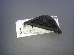 Abdeckung / Tülle Leitungsdurchführung Stirnwand links W126 C126 A1268050291