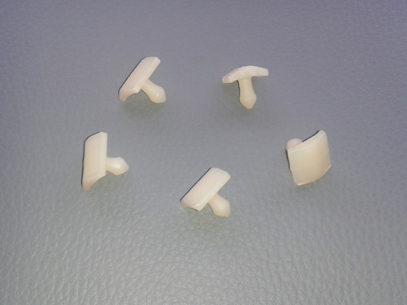 5x Clip / Klammer für Sacco Beplankung W126 1. Serie A1269880181