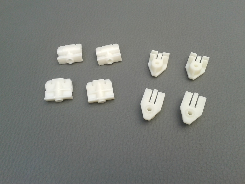 8x Clip / Klammer Beplankung an Tür oben & unten, W201 190E/D A0029946445 A0029946545