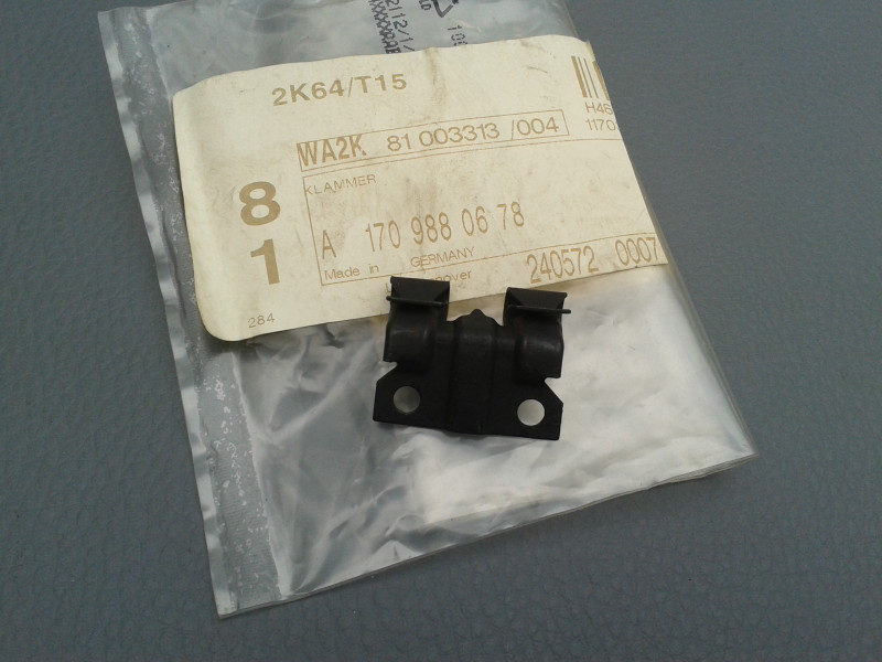 Klammer für Zierleiste an A-Säule R129 W140 R170 A1709880678