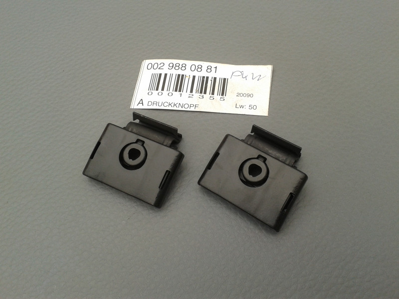 2x Klammer / Druckknopf Blende an A-Säule CLK W208 A0029880881