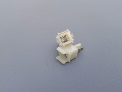 2x Lampenfassung eckig R107 W126 W124 W201 R129 A0008250382