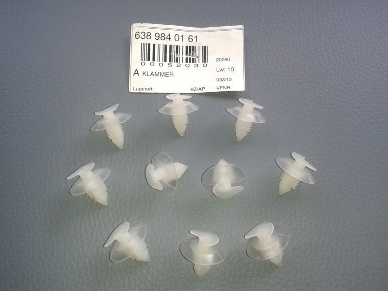 10x Niet / Klammer für Innenverkleidung Vito W638 A6389840161