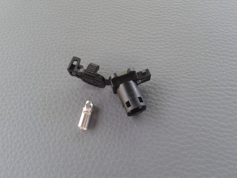 Stecker + Pin, 1-polig, Temperaturfühler M104 M111 M119, A0195455428