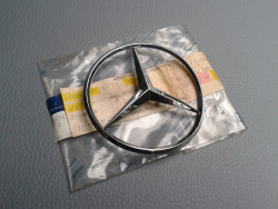 Stern für Heckdeckel C-Klasse W202 USA ab 98 A2027580358