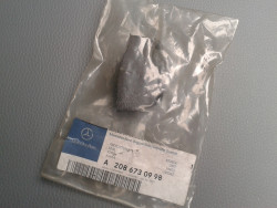 Dichtung an Fenter hinten links CLK W208 A2086730998