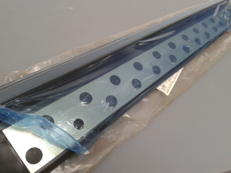 Schiene / Einstiegsleiste SLK R170 W170 A1706800035