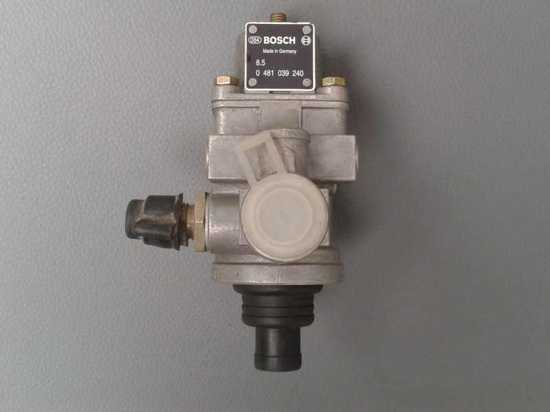 Druckregler Bosch NG SK Vario 0481039240 A0034313506