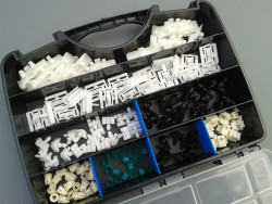 140 tlg. Sortimentsbox für SL R129 W129 bis 6/98, Clips Sacco + Schweller, NEU