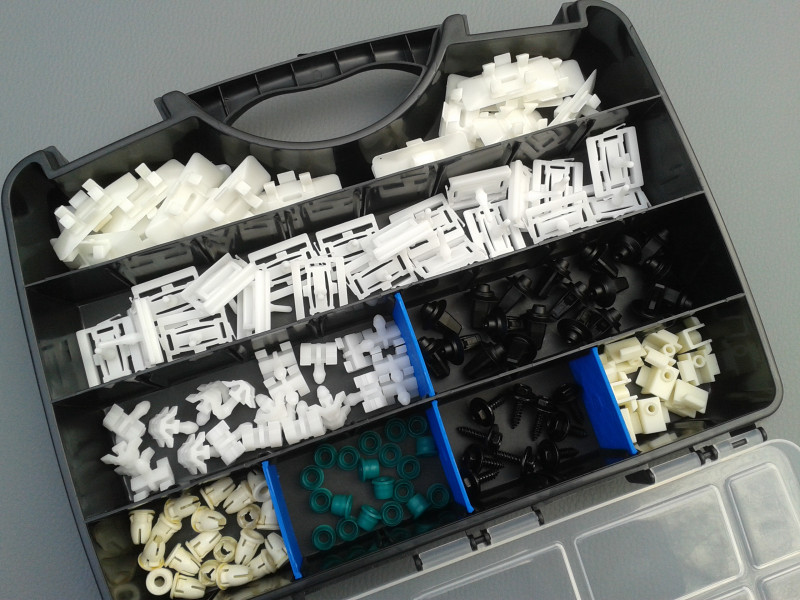 140 tlg. Sortimentsbox für SL R129 W129 bis 6/98, Clips Sacco + Schweller, NEU