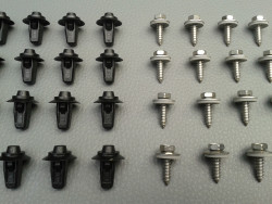 40x Dübel / Kombischraube für Schwellerverkleidung W124 R129 W140 A0009885225 A1249900801