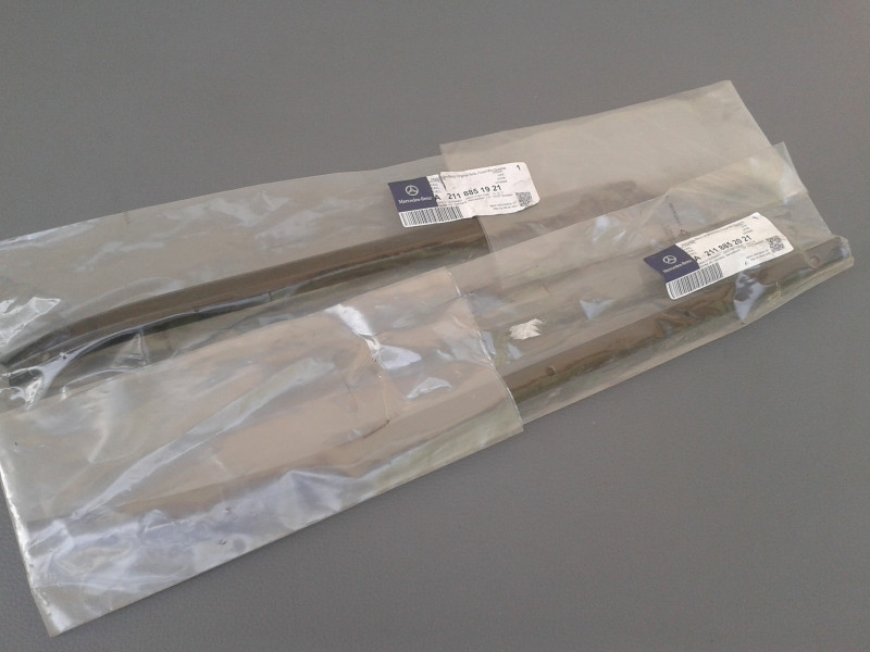 2x Schiene an Stoßstange hinten li./re. E-Klasse W211 A2118851921 A2118852021